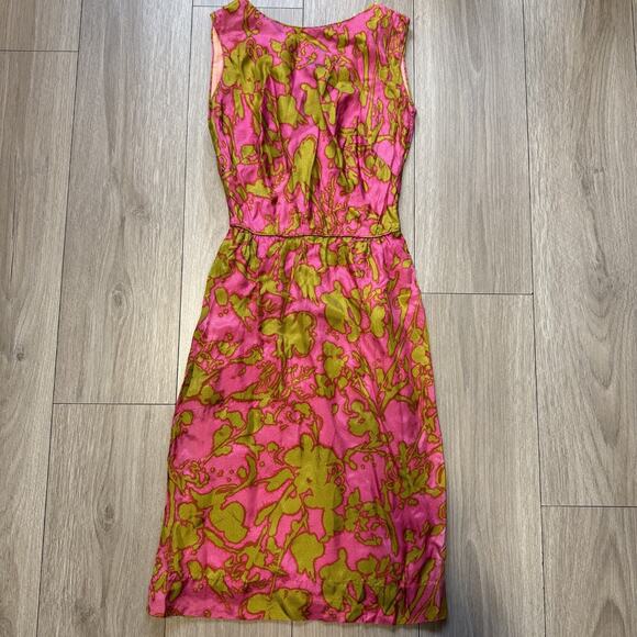 Vintage 1960s Lauhala Hawaiian Sheath Dress Pink Green Floral Wiggle Rayon - Picture 3 of 13